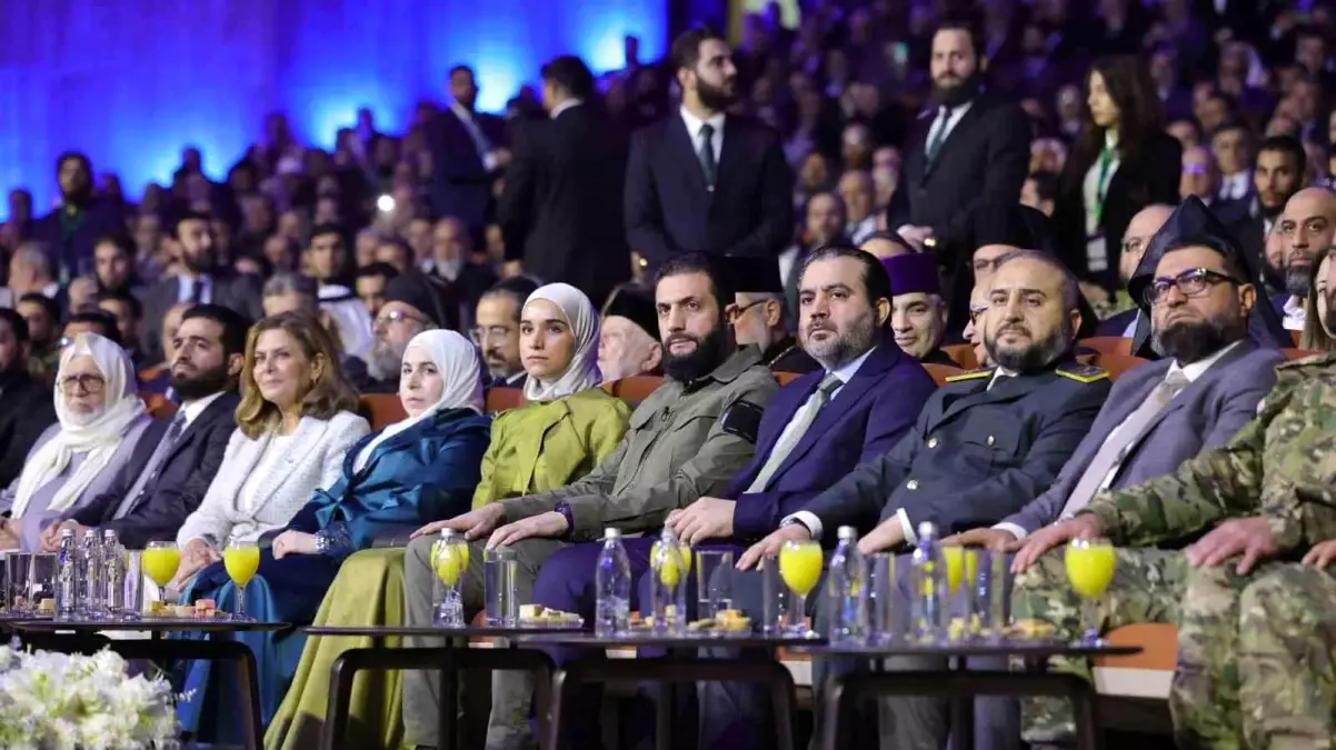 Suriye Devriminin İlk Yıldönümü Şam’da Duygusal ve Görkemli Kutlamalarla Anıldı