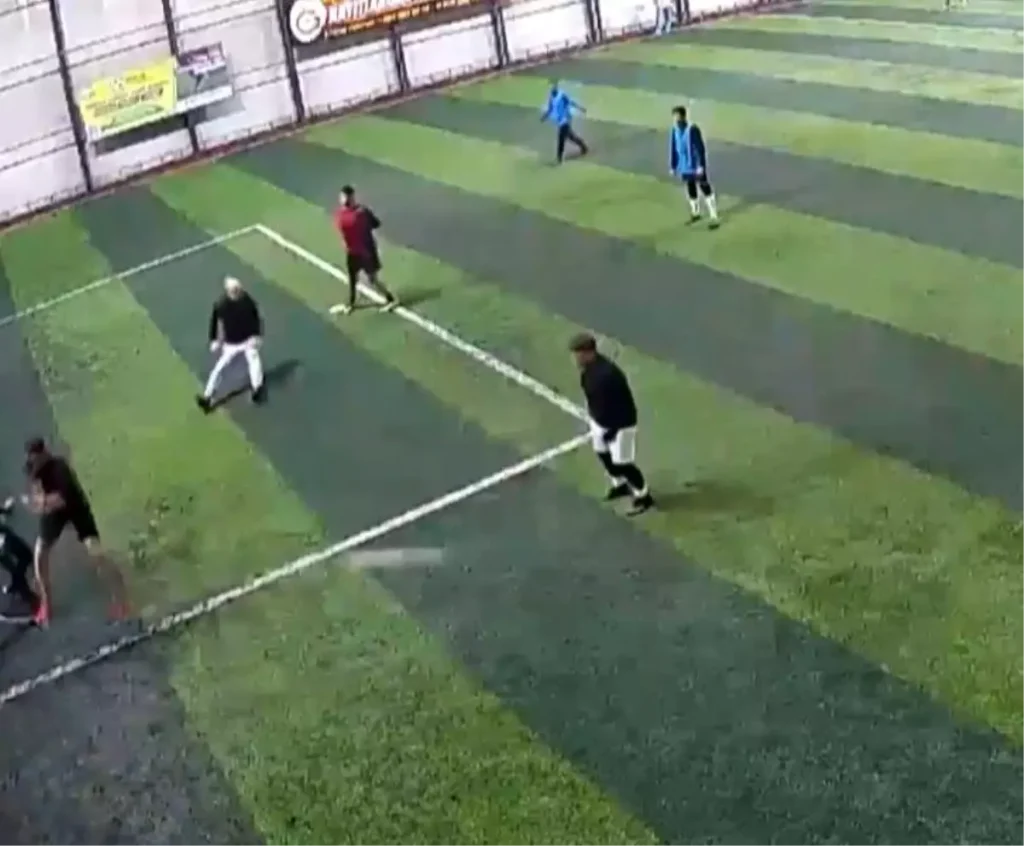 Futbol Maçında Kalp Krizi: 1 Ölü