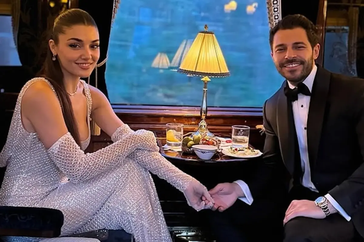 Hande Erçel’den ayrılan Hakan Sabancı, Tuba Büyüküstün’e kalp bıraktı