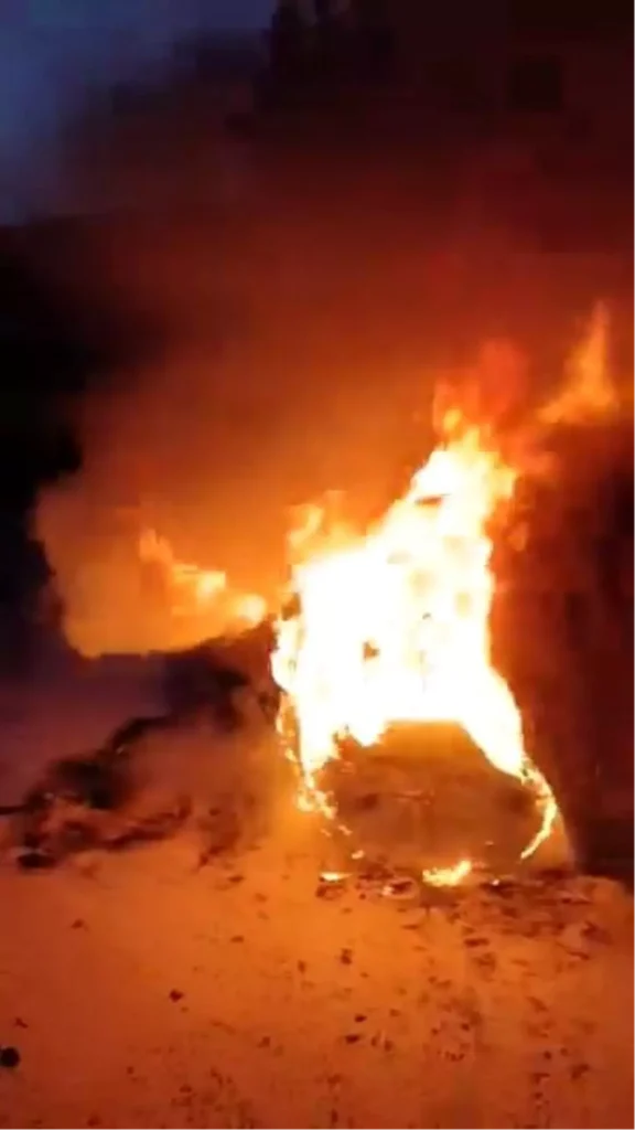 Bursa’da Otomobil Aniden Alev Aldı: Nilüfer’de Şok Eden Yangın