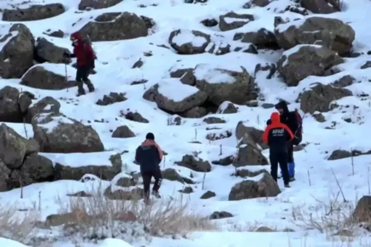 Hasan Dağı’na Tırmanan 2 Üniversite Öğrencisi Mahsur Kaldı