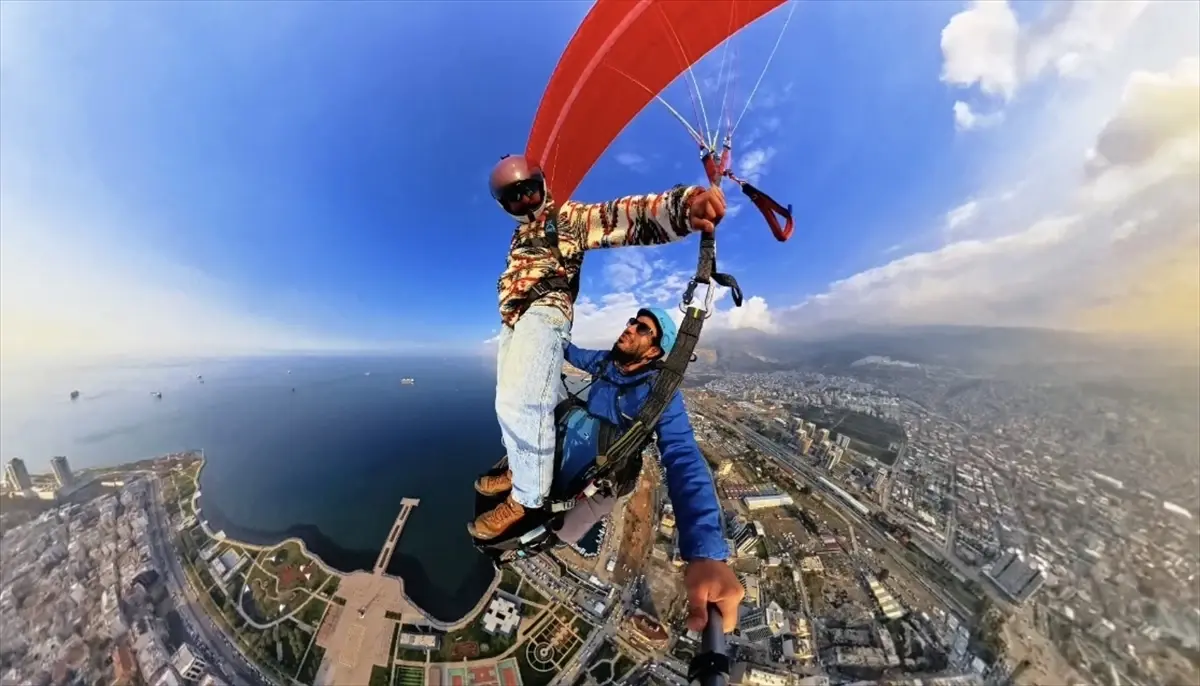 Ferdi Toy’dan Aksiyon Dolu Atlayış: Dağdan Atatürk Anıtı’na Serbest Düşüş