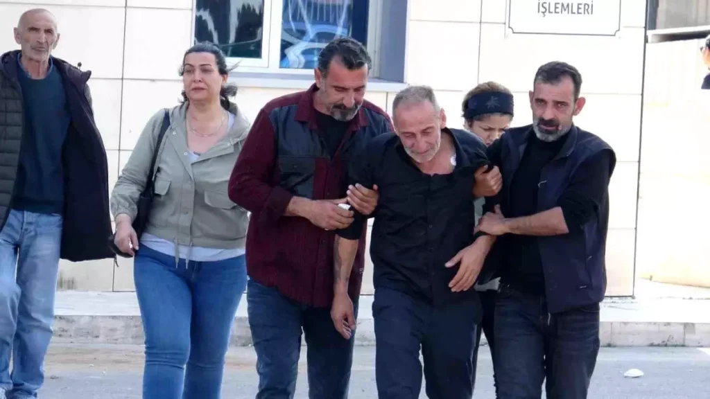 Koca, Eşini Satırla Öldürdü, Ağırlaştırılmış Müebbet Cezası Aldı