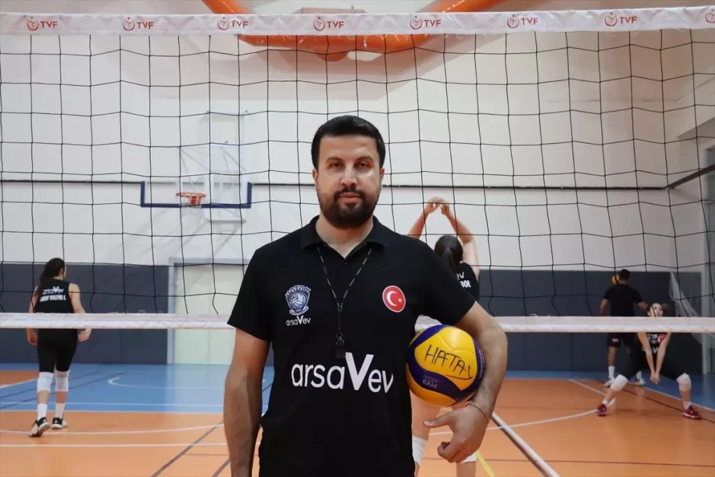 Yaren Kaba: Voleybol ve Hukukta Başarı Peşinde