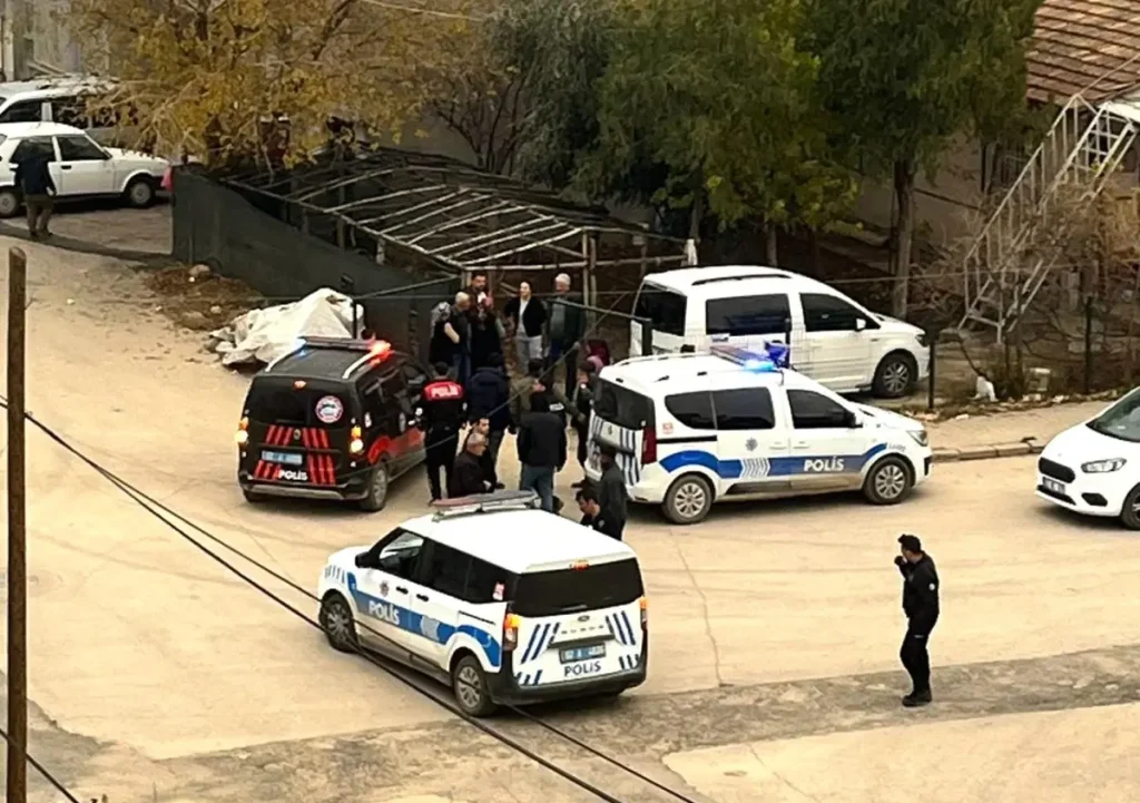 Adıyaman’da Şiddetli Çıkan Kavga 5 Yaralıyı Hastaneye Kadar Getirdi