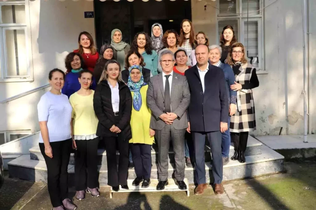 İsabeyli Mahallesi’nde Kadınlar Üretiyor, Nazilli Belediyesi Destek Veriyor