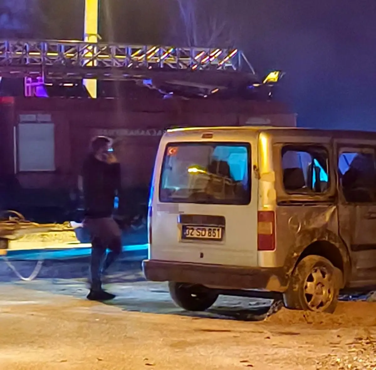 Isparta’da Şarkikaraağaç İlçesinde Trafik Kazası: 2 Genç Yaralı