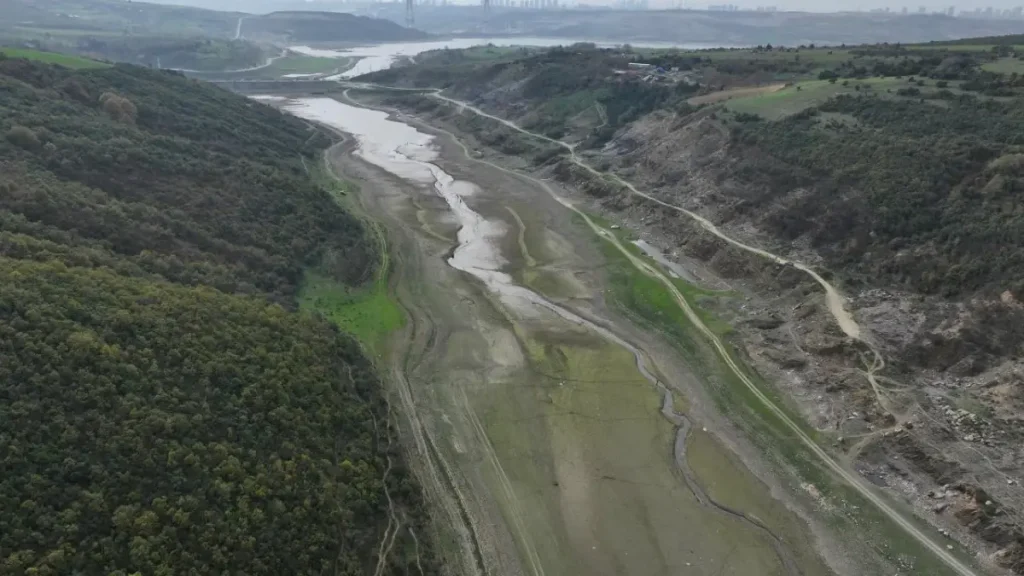 İstanbul barajları alarm veriyor! Son 10 yılın en düşük seviyesinde: Ciddi bir imtihandayız