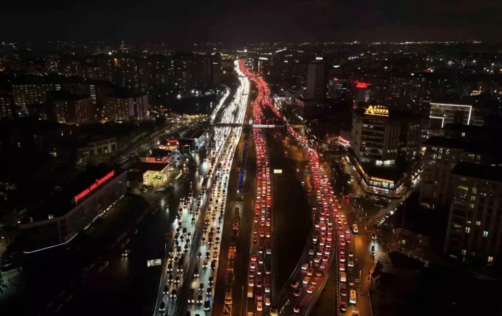 İstanbul’da Trafik Yoğunluğu Yüzde 90