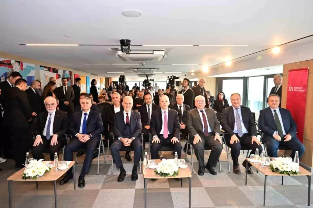 Yeni Nesil İhracat Uzmanları Yetişiyor: İstanbul’da İhracat Akademisi Açıldı