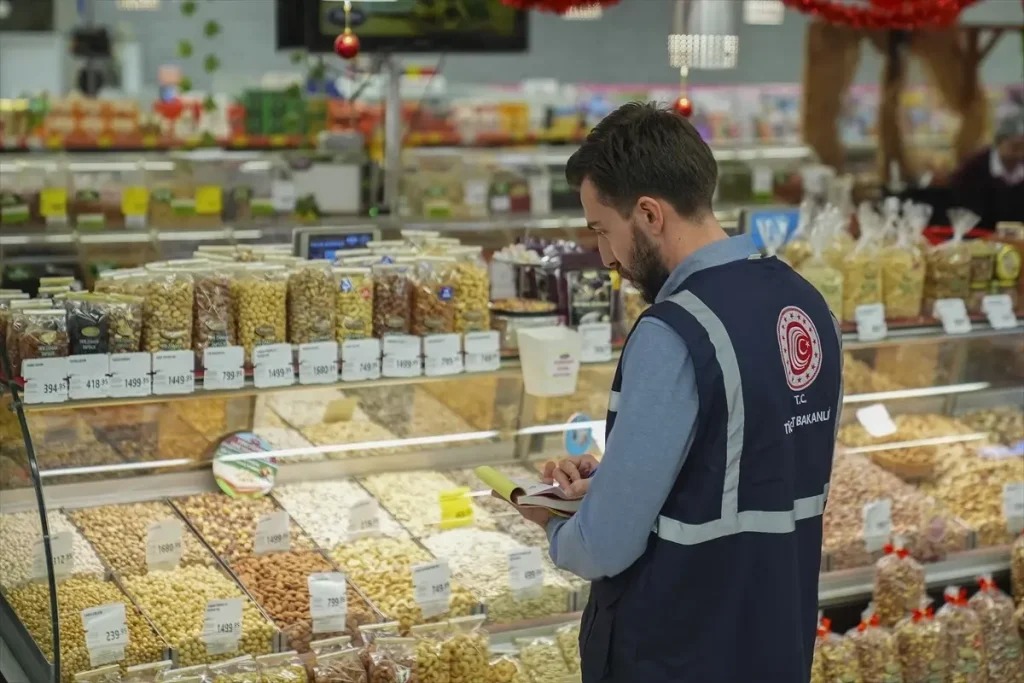 İzmir’de Yılbaşı Öncesi Fahiş Fiyat Denetimi