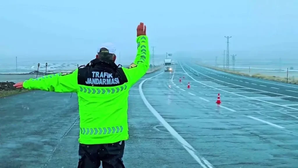 Erzurum’da Kış Lastiği Denetimi