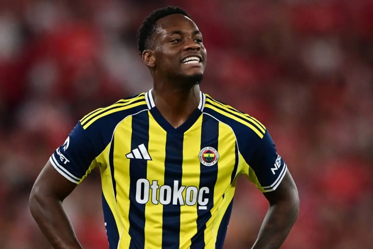 Jhon Duran’ın Neden Oyundan Alındığı Ortaya Çıktı