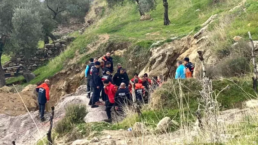 Define Arayan Şahıs Tünelde Mahsur Kaldı