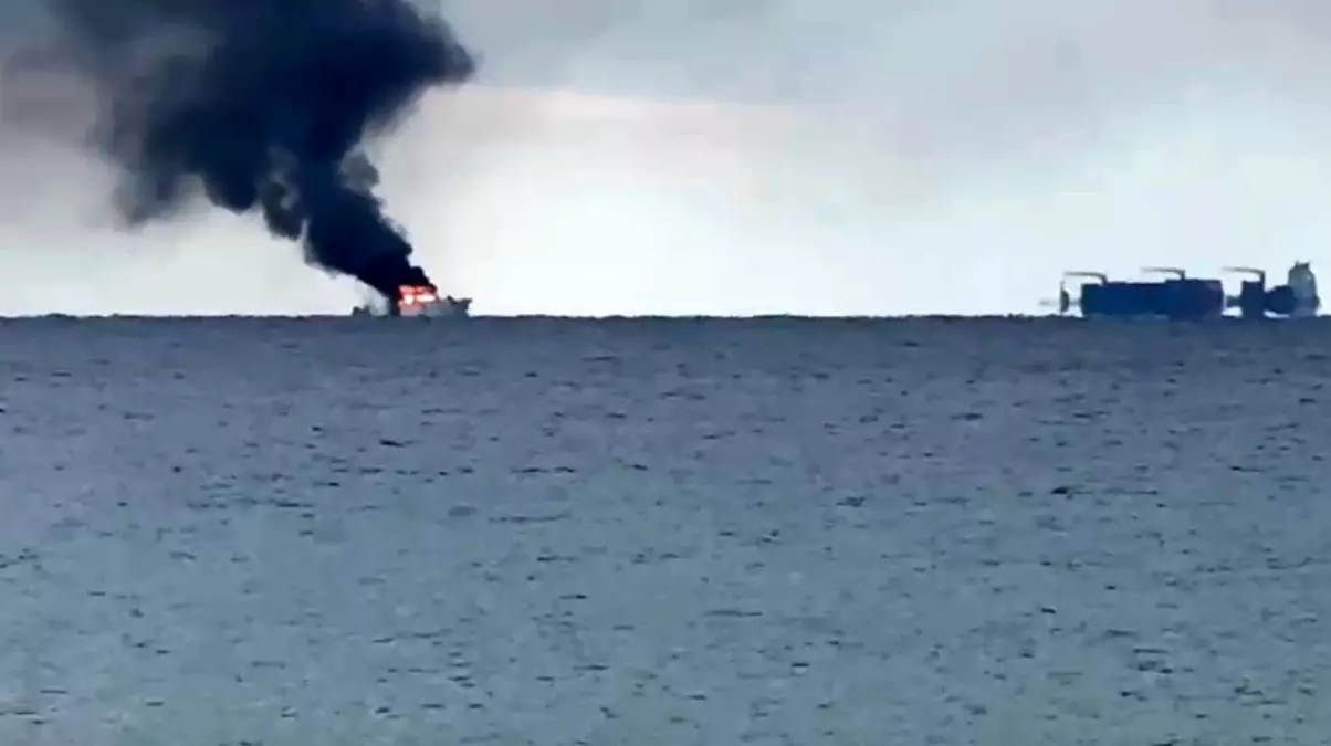 Kaş’ta Lüks Tekne Yangını