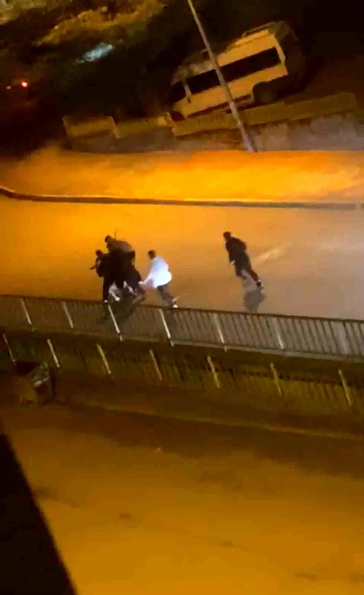 Karabük’te Genç Darbedildi, Kurtarma Çabası Şiddete Uğradı