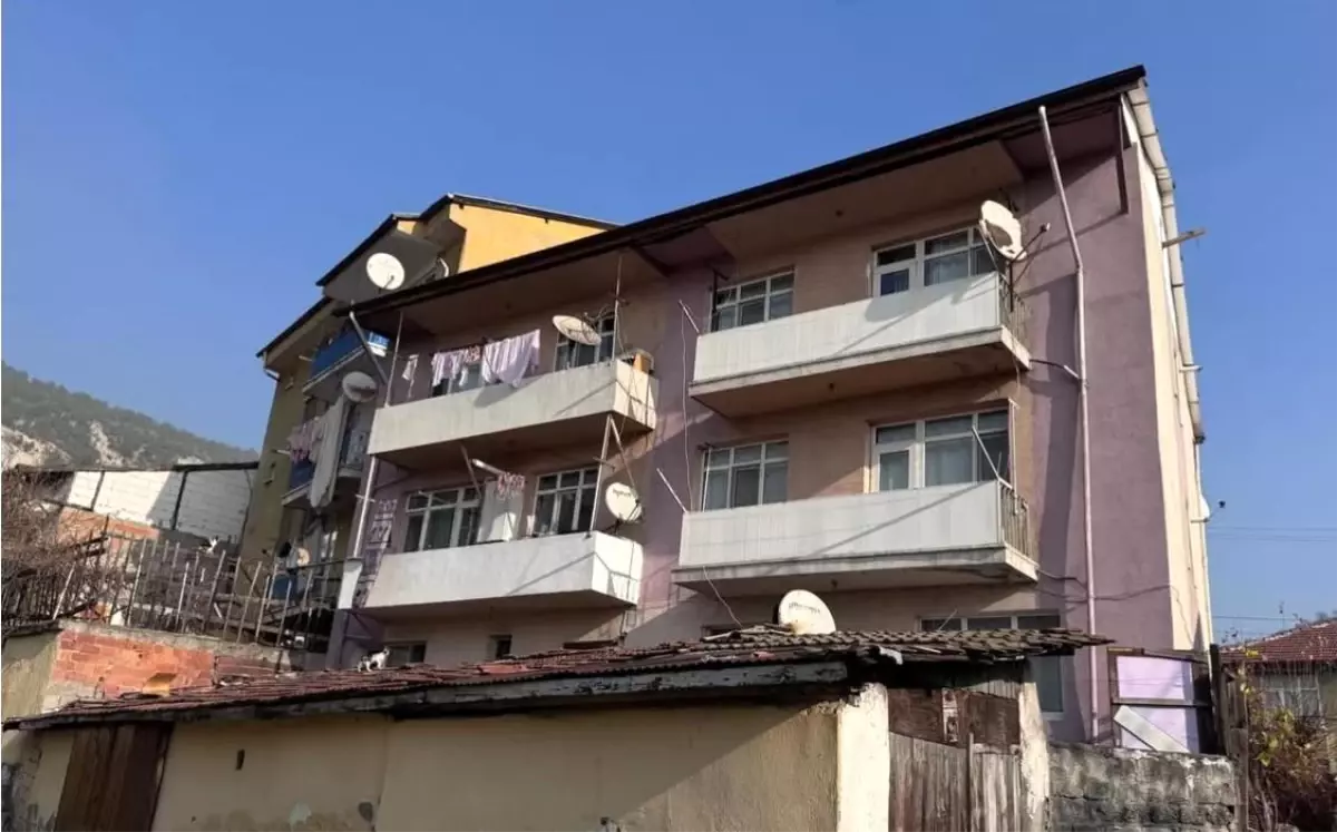 Karabük’te Bir Kişi Evinin Önünde Ölü Bulundu