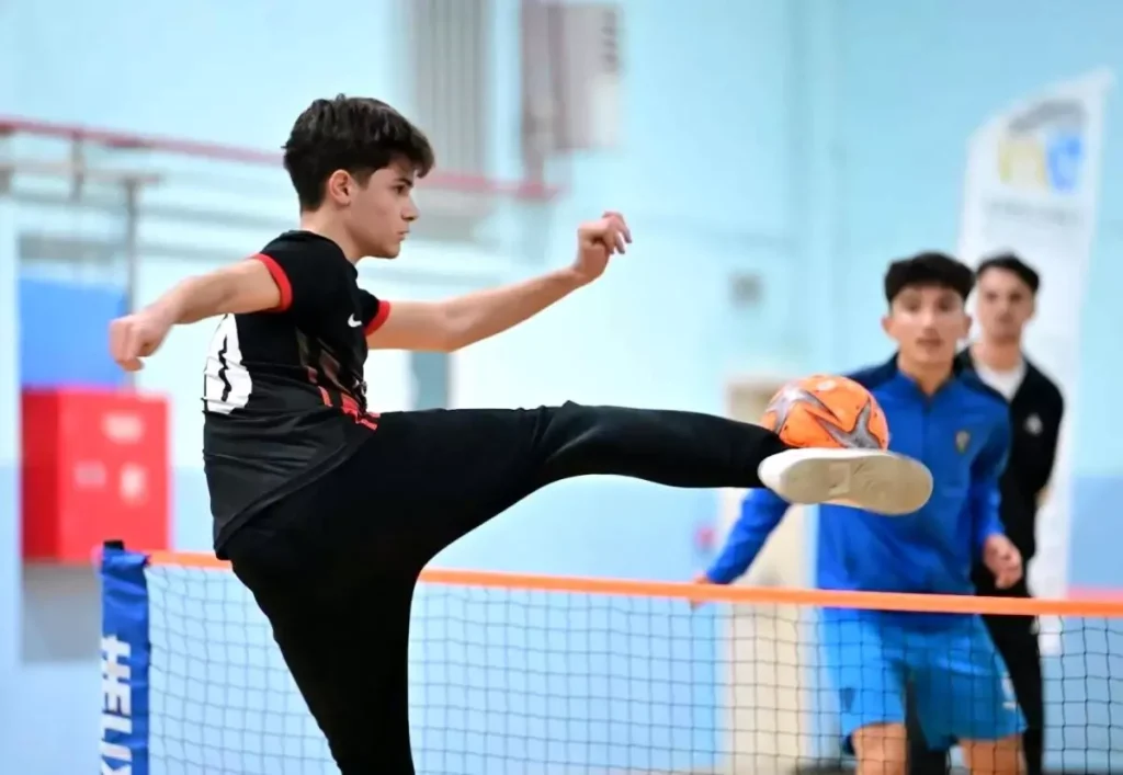 Karacabey’de Ayak Tenisi Şampiyonu Karaca