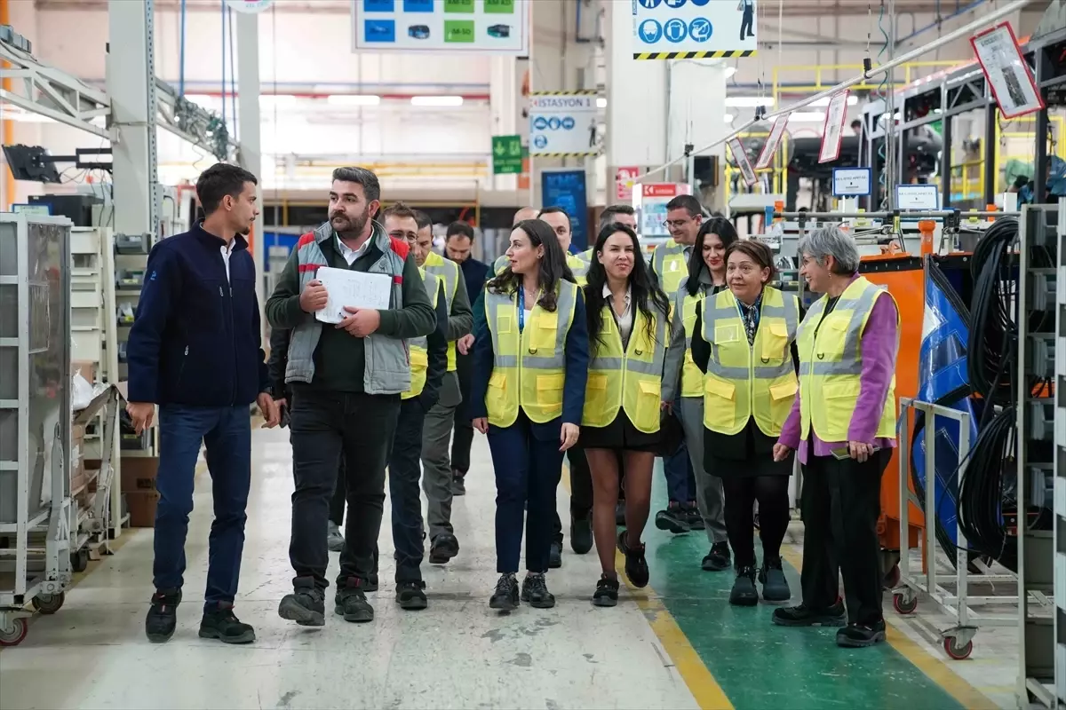 Karsan, ILO ve Borçelik işbirliğiyle meslek liselerindeki kız öğrencileri iş hayatına hazırlayacak