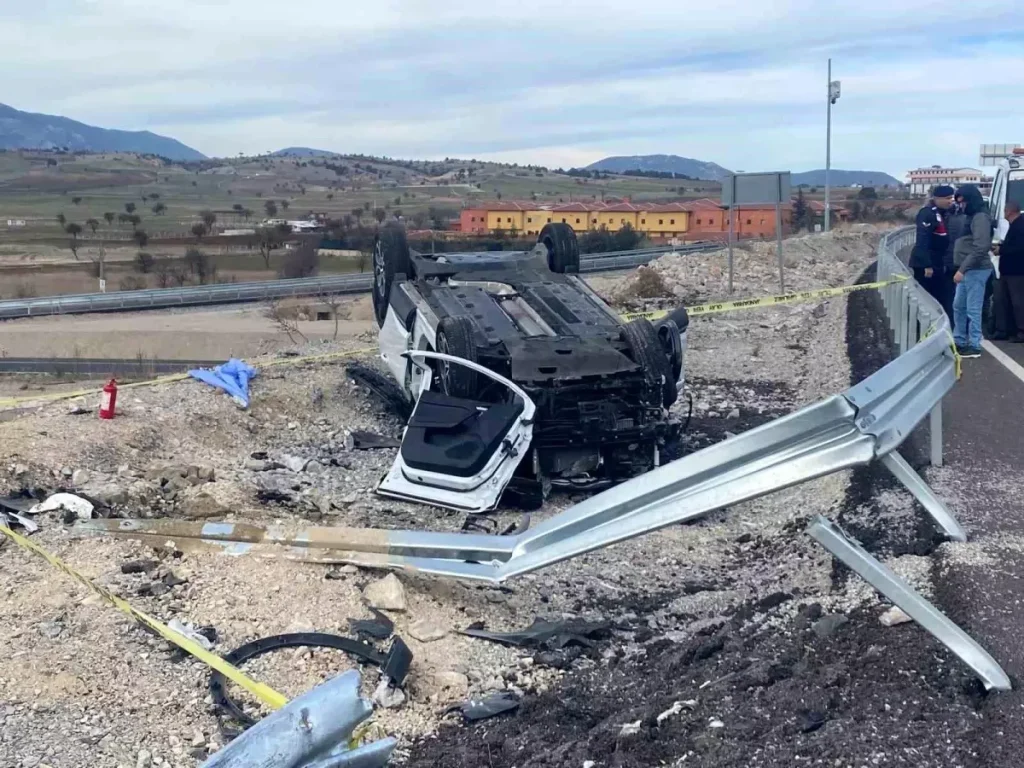 Denizli’de feci kaza: Sürücü hayatını kaybetti