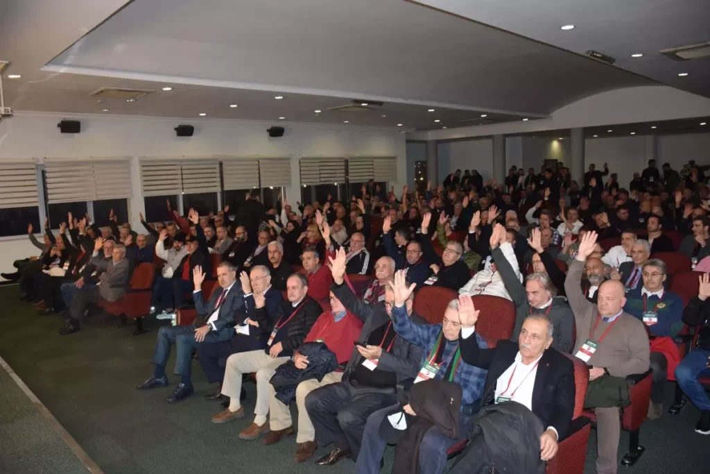 Karşıyaka’da Tüzük Değişikliği Yolda