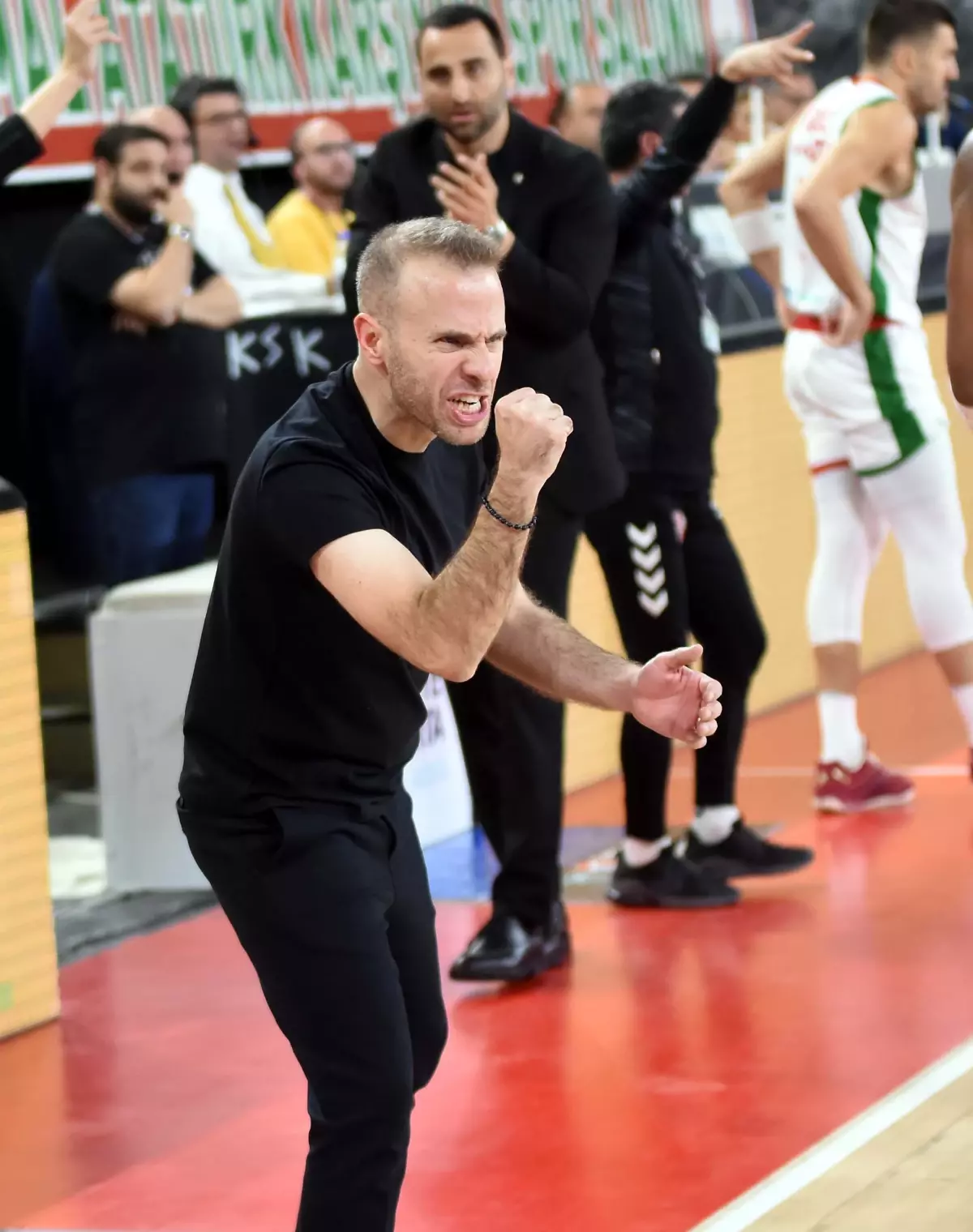 Karşıyaka, Beşiktaş’a Yenildi: Düşme Hattında