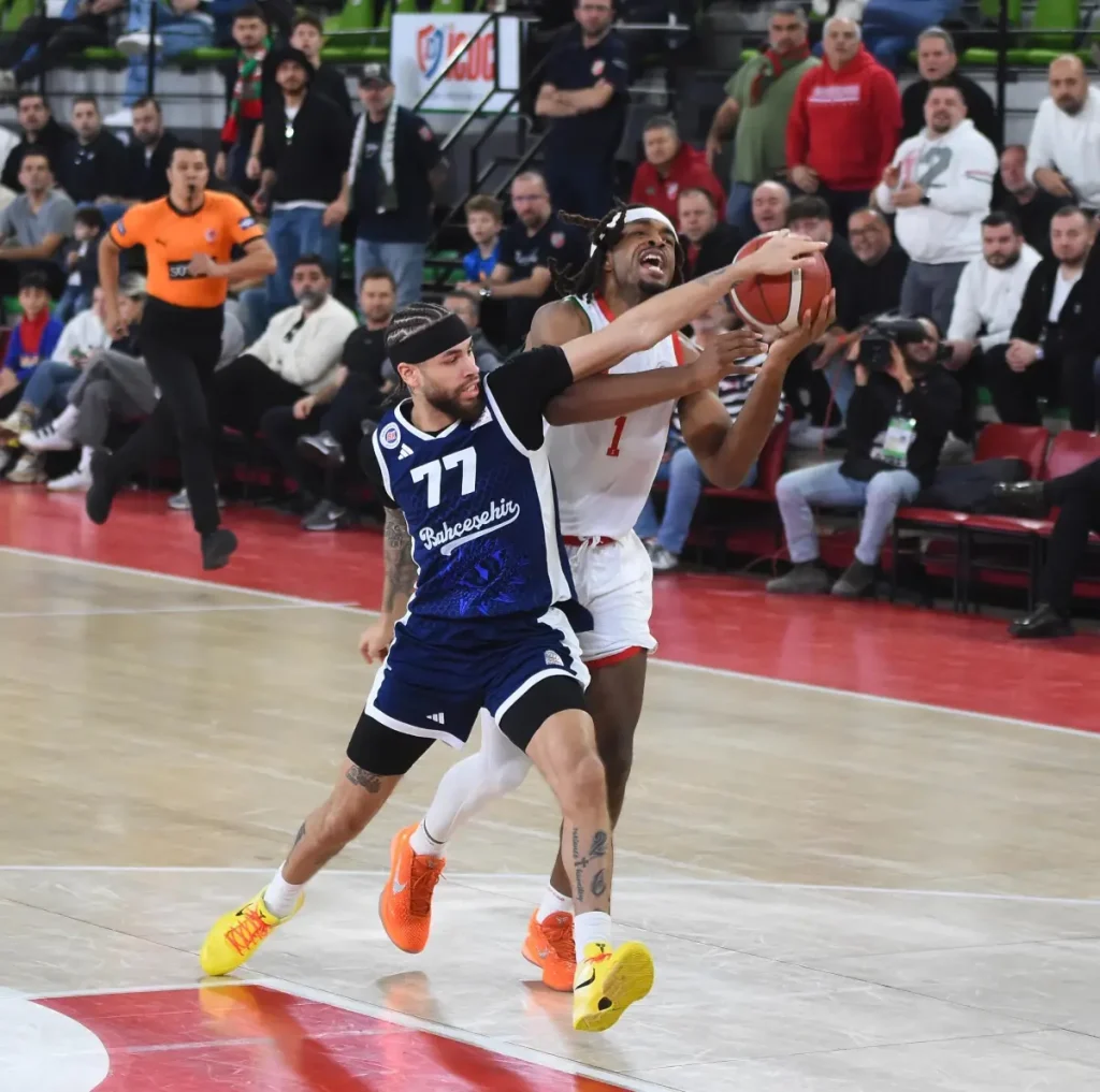 Karşıyaka, Erokspor ile Kritik Maçta Karşılaşıyor