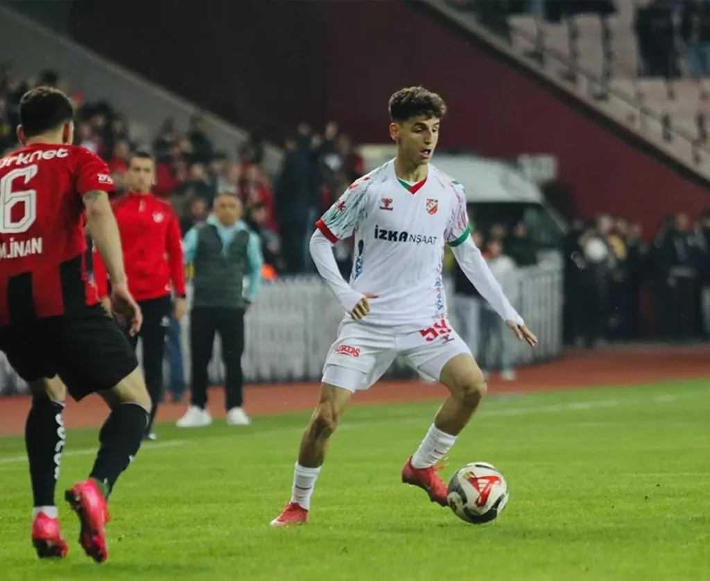 Karşıyaka’nın Genç Yıldızı Adem Yeşilyurt, Trabzonspor’un Gündeminde!