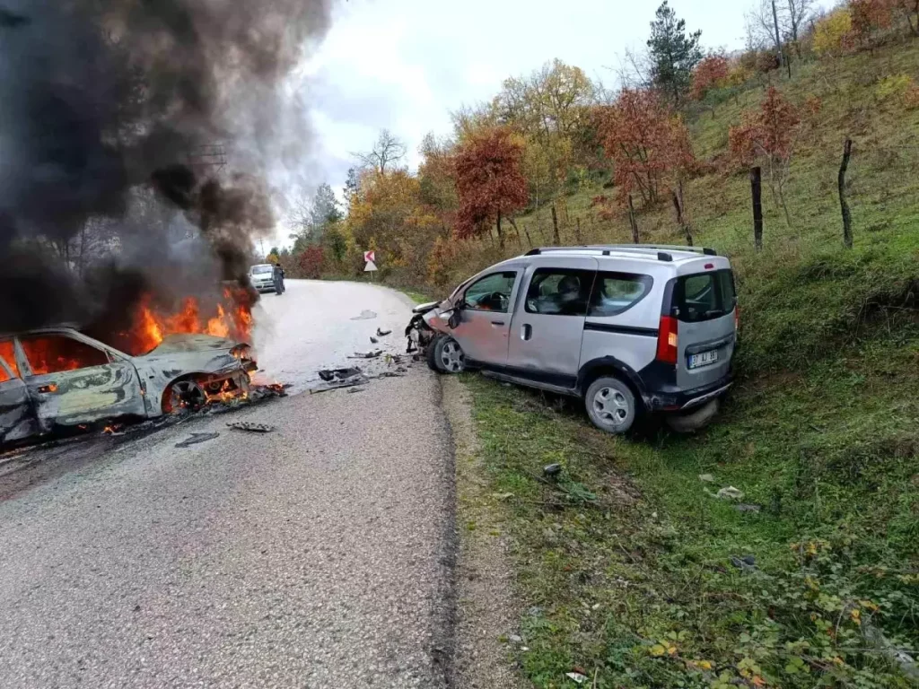 Çatalzeytin’de Trafik Kazası: 2 Yaralı