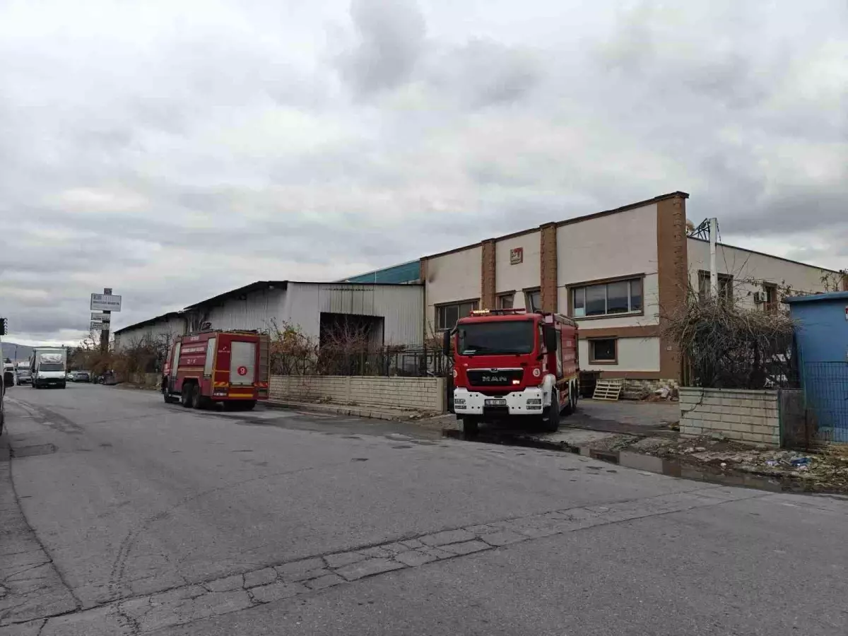 Kayseri’de Mobilya Fabrikasında Yangın