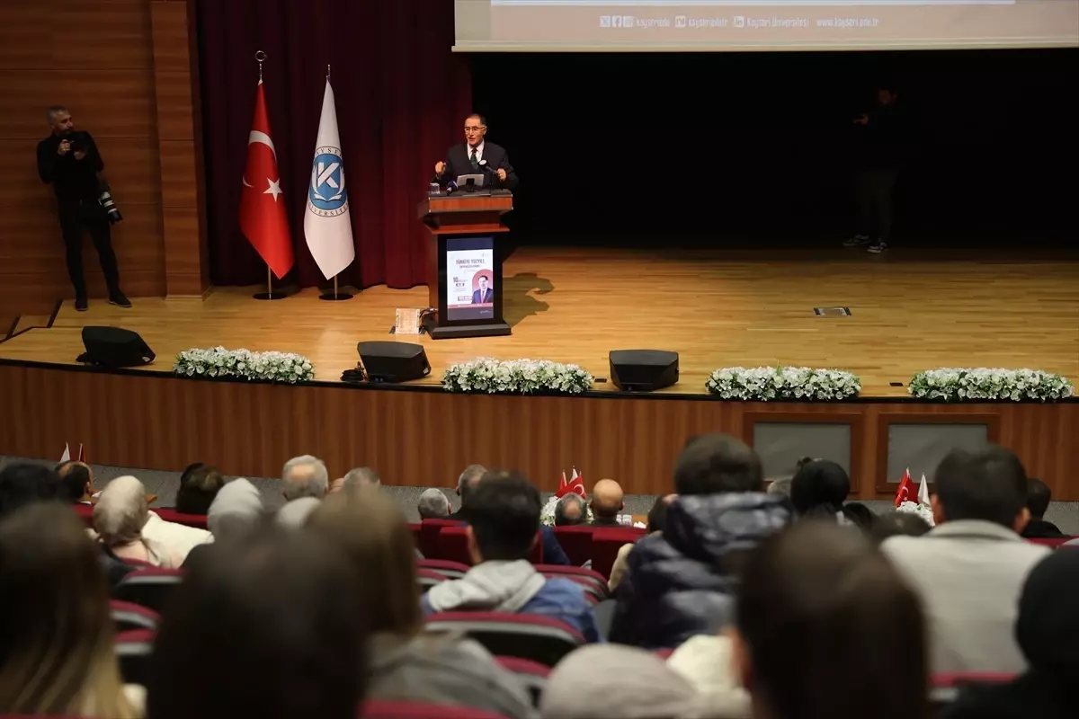 Kayseri’de Türkiye Yüzyılı Konferansı