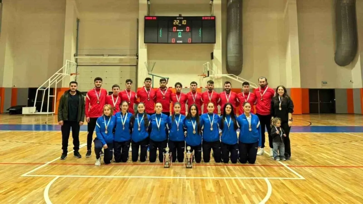 KBÜ Voleybol Takımları Çifte Madalya Kazandı