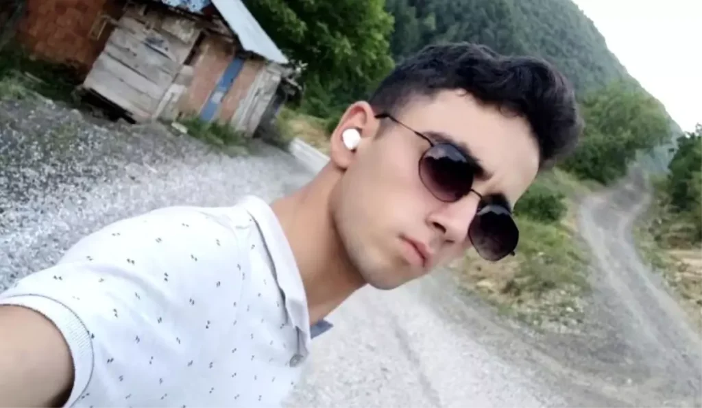 Samsun Canik’te Ağaç Kesimi Faciası: 19 Yaşındaki Genç Hayatını Kaybetti
