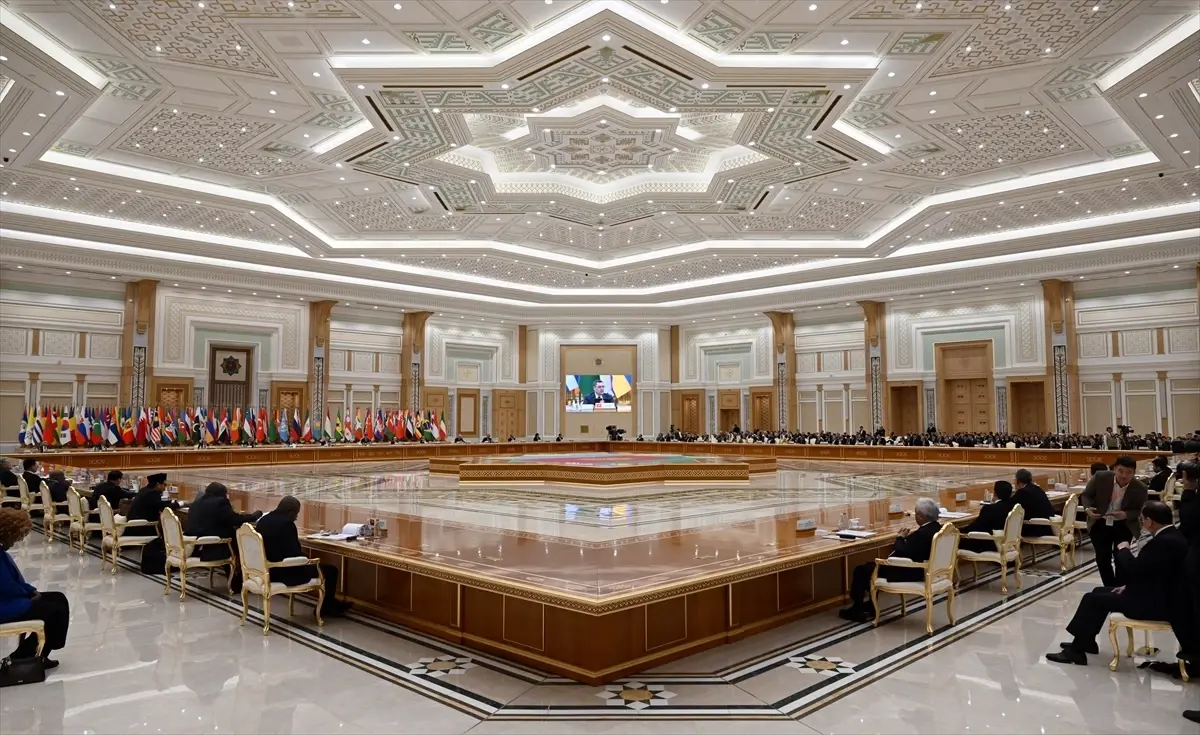 Caparov’dan Türkmenistan’a Enerji Güvenliği Vurgusu