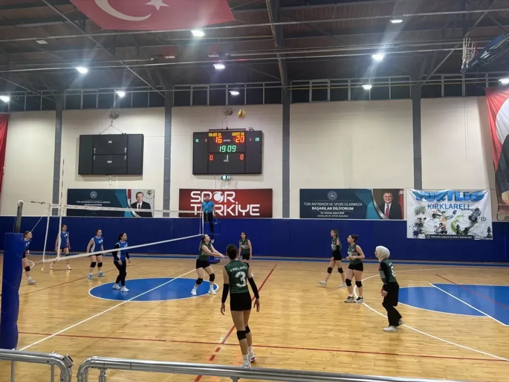 Babaeski’de Atatürk Koşusu, Bilgi Yarışması ve YURTLİG Voleybol Turnuvası Coşkuyla Gerçekleşti