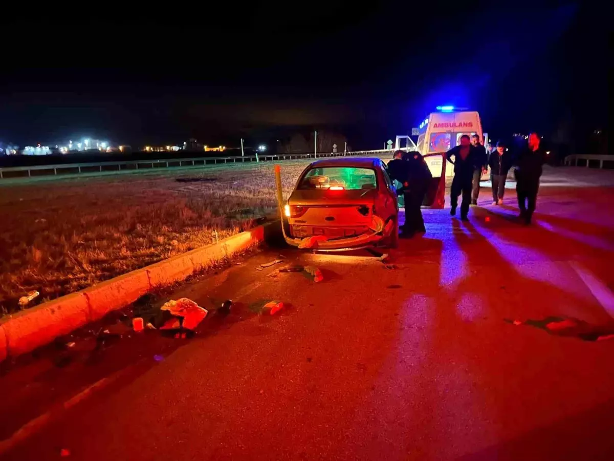 Çorum’da Kaza: Işık İhlali Yapan Otomobil Tırla Çarpıştı