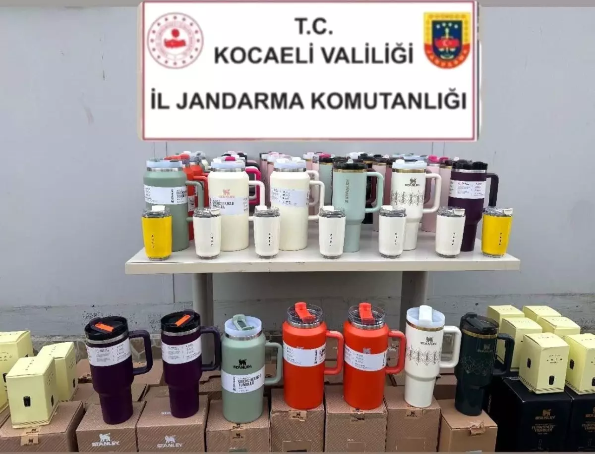 Kocaeli’de 4 Araçta Silah ve Kaçak Sigara Ele Geçirildi