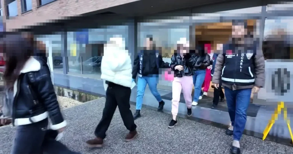 Kocaeli’de Fuhuş Operasyonu: 12 Gözaltı, 14 Kadın Kurtarıldı