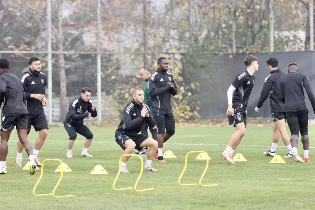 Kocaelispor, Erzurumspor FK Maçına Hazırlıklarını Hızlandırdı