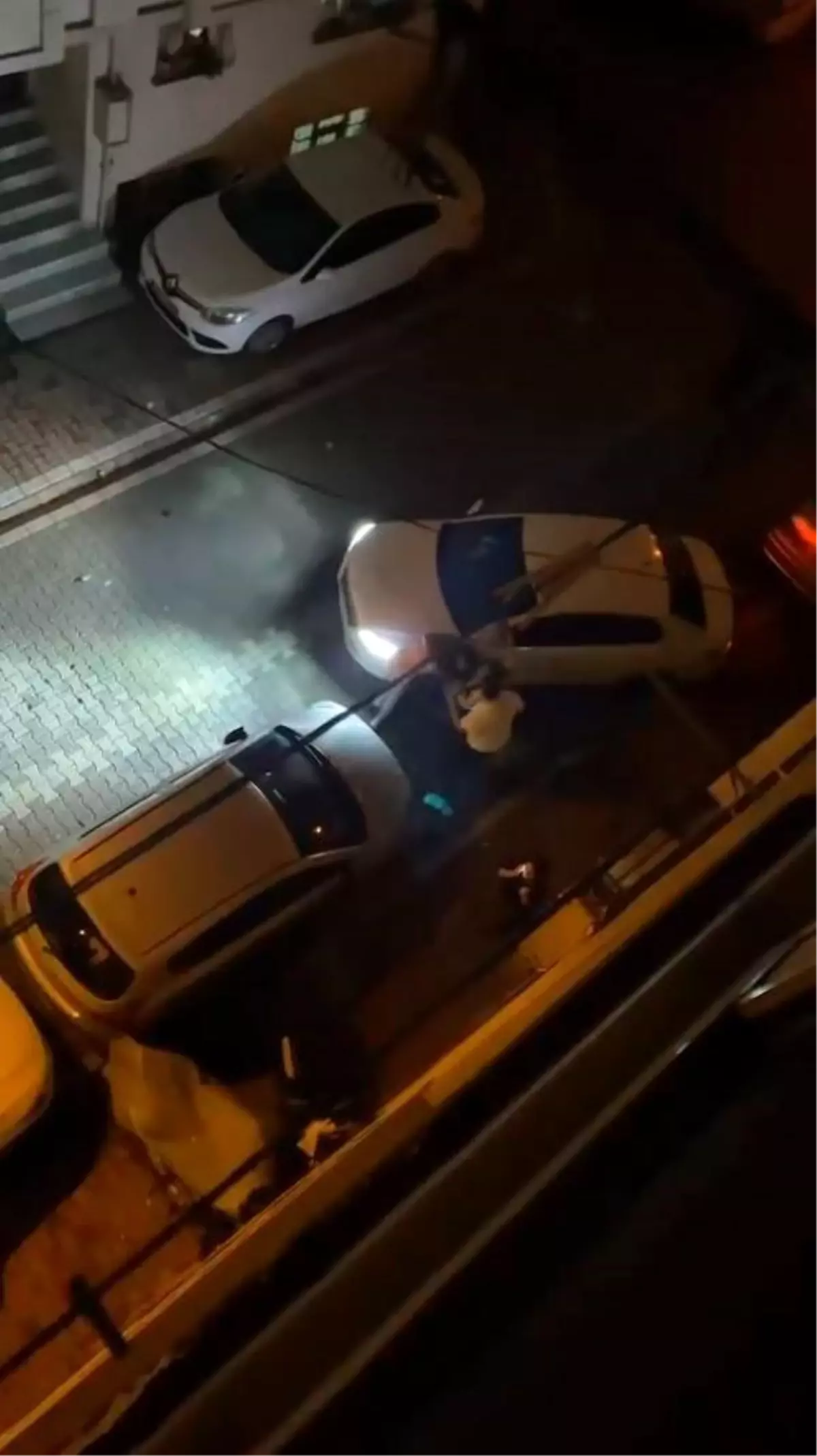 Esenyurt’ta Park Yeri Kavgası: Sopa Molozlarıyla Kargaşa