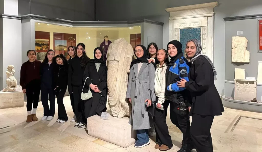 Kore’nin Renkleri Projesi Çorlu’da Renkli Bir Sinema ve Kültür Yolculuğuna Dönüştü