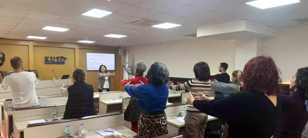 Kuşadası’nda Müşteri İlişkileri ve Deneyim Eğitimi Büyük İlgi Gördü