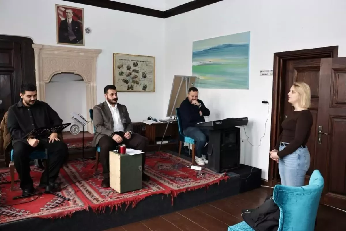 Kütahya’da Türk Halk Müziği Yetenek Sınavı Coşkuyla Gerçekleşti