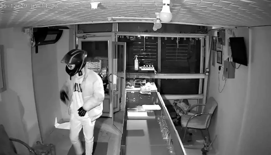 Iğdır’da Kuyumcudan 6 Kilo Altın Çalındı