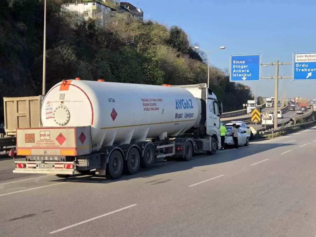 Samsun Canik’te Peş Peşe İki Trafik Kazası: LPG Tankeri Facia Eşiğinde