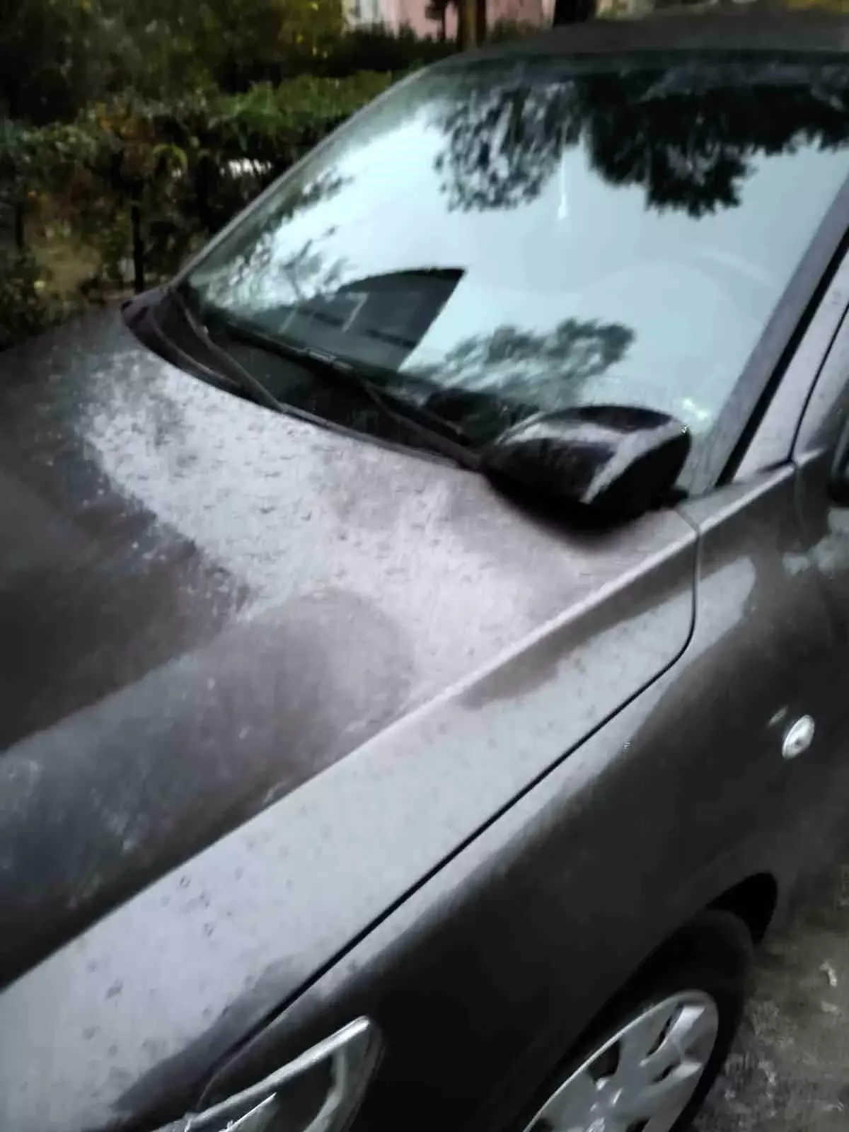 Psikolojik Sorunları Olan Avukat Araçlara Zarar Verdi