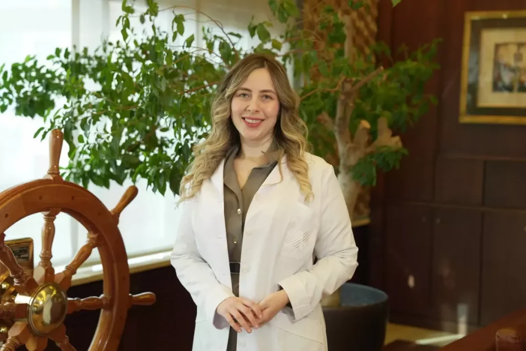 Yetişkin Aknesine Dikkat!