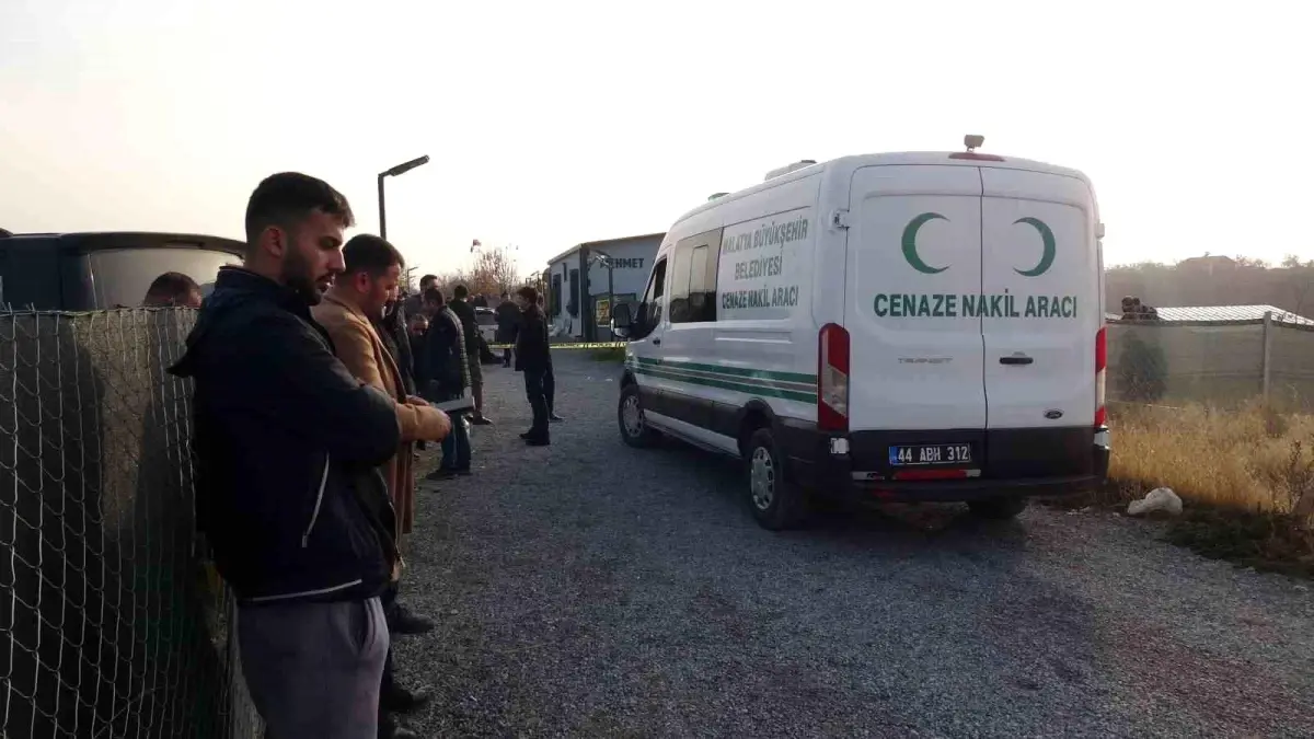 Malatya’da Konteynerde Başından Silahla Vurulan Genç Şokta