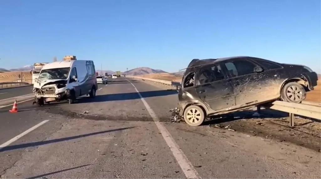 Malatya’da Trafik Kazası: 3 Yaralı