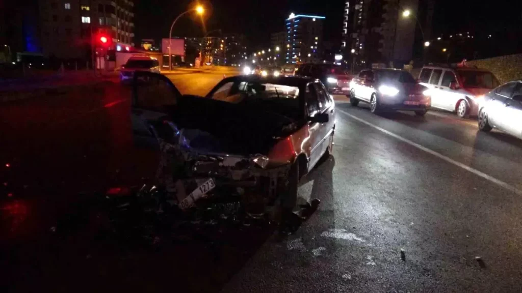 Malatya’da Trafik Kazası: 3 Yaralı